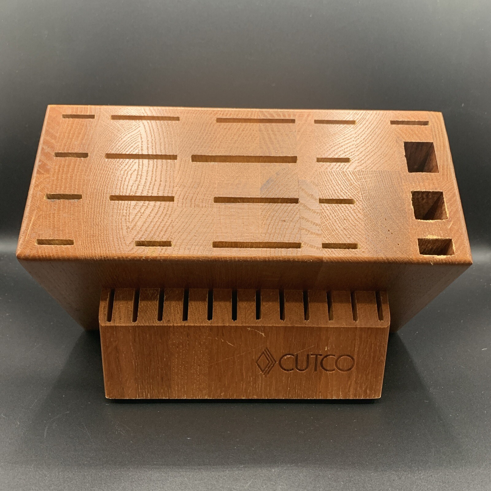 CUTCO Ultimate Oak Wood 32 Slot Knife Block Storage Solid Wood USA Made