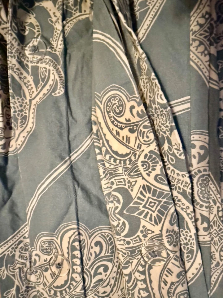 Funda nórdica Pottery Barn ~ azul pálido y blanco Alana Medallion F/Q 2 fundas 2 euros Foto 2 de 4