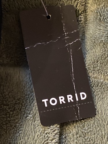 Torrid Active Swim Rashguard Long Sleeve Black Floral Sides Size 2X (18-20) $64 - Picture 10 of 13