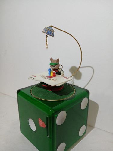 Vintage Enesco Music Box Mice N Dice Casino Coin Op The Entertainer Dealer Works - Picture 2 of 24