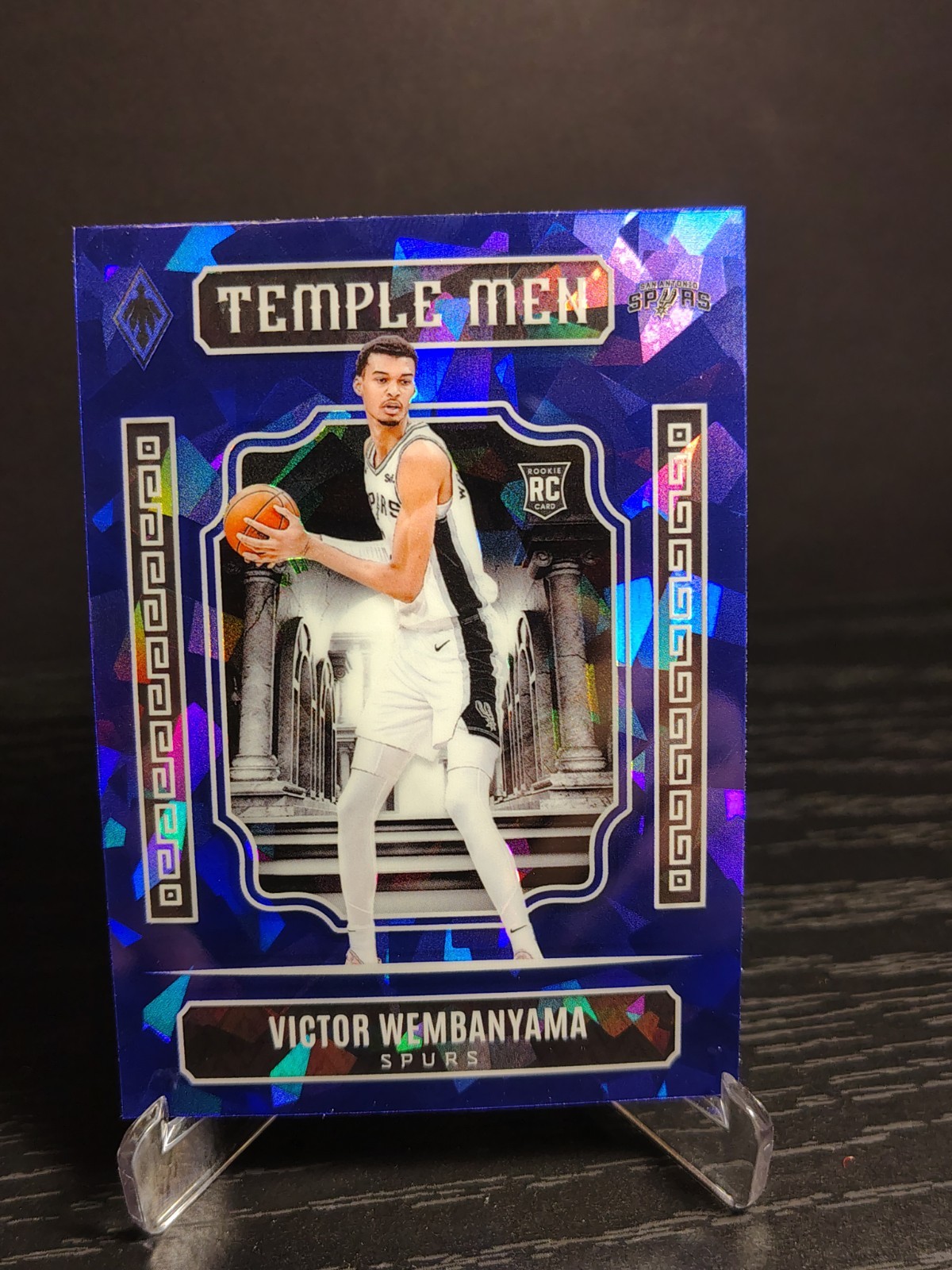 2023-24 Panini Phoenix - Temple Men Victor Wembanyama #7 Blue Ice (RC)