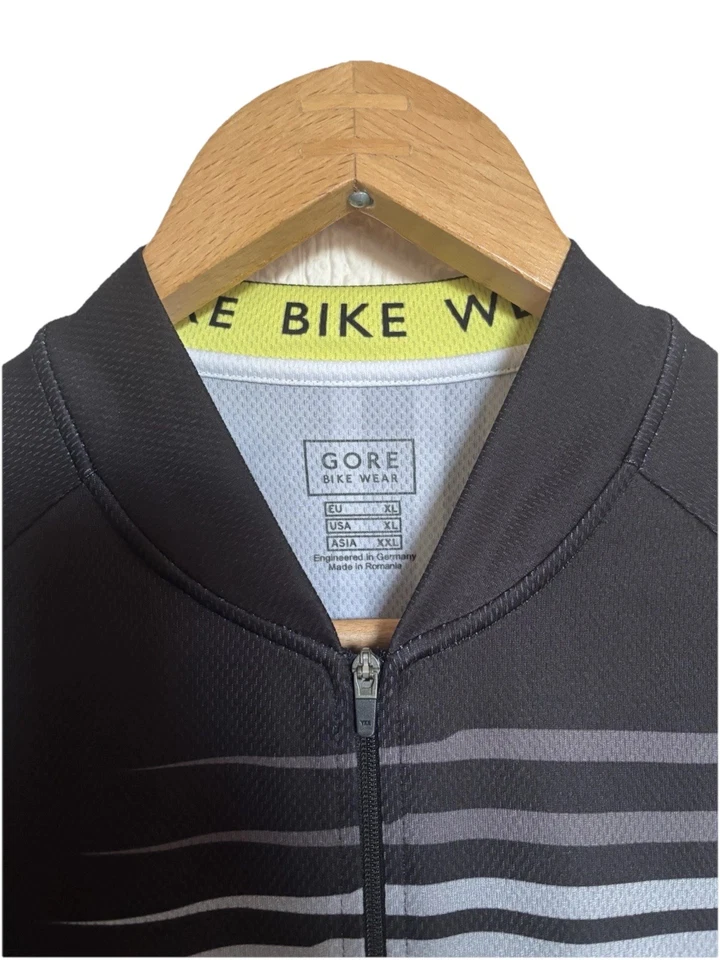 GORE BIKE WEAR X-Road Jersey XL Black Full Zip Short Sleeve Reflective Pockets - Image 3 of 4