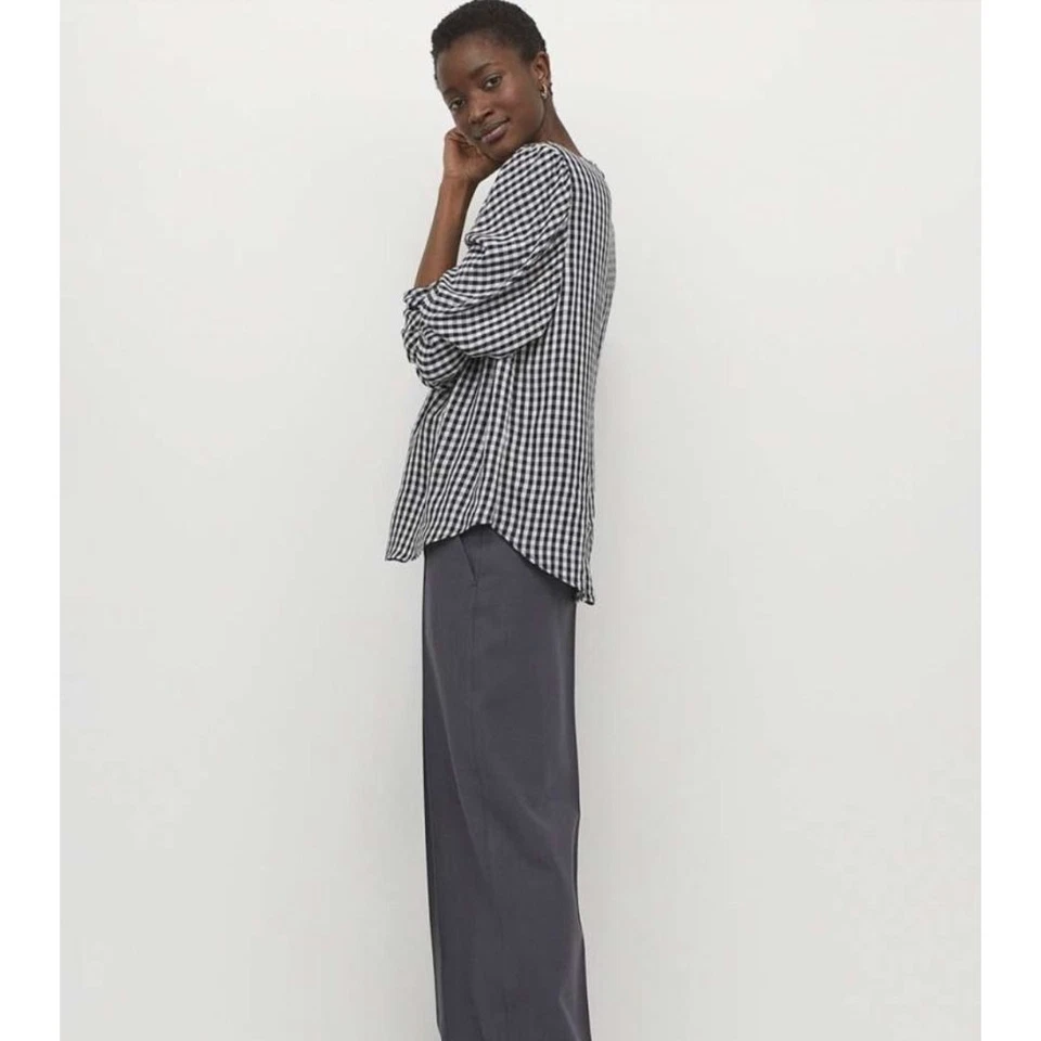 Blusa Top H&M Negra Blanca Guinga Cuadros Cuello Manga Larga Abullonada Talla XS Foto 3 de 4