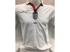 England Home YOUTH Shirt Signed By Sir Geoff Hurst 2004 - Stock 90