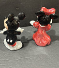 Mickey And Minnie Mouse Kissing Salt And Pepper Shakers Box Included — photo 2