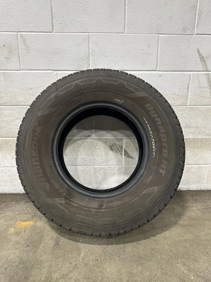 Pneu usado 1x LT285/70R17 Hankook Dynapro HT RH12 13/32 - Imagem 2 de 3