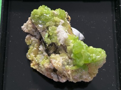 Pyromorphite Quartz Hematite Mineral Cluster - Rare Earth Gems Geology China