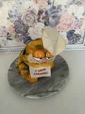 Vintage Garfield Plush Lasagna Loving Feline Chefs Hat and Bib Dakin with tag