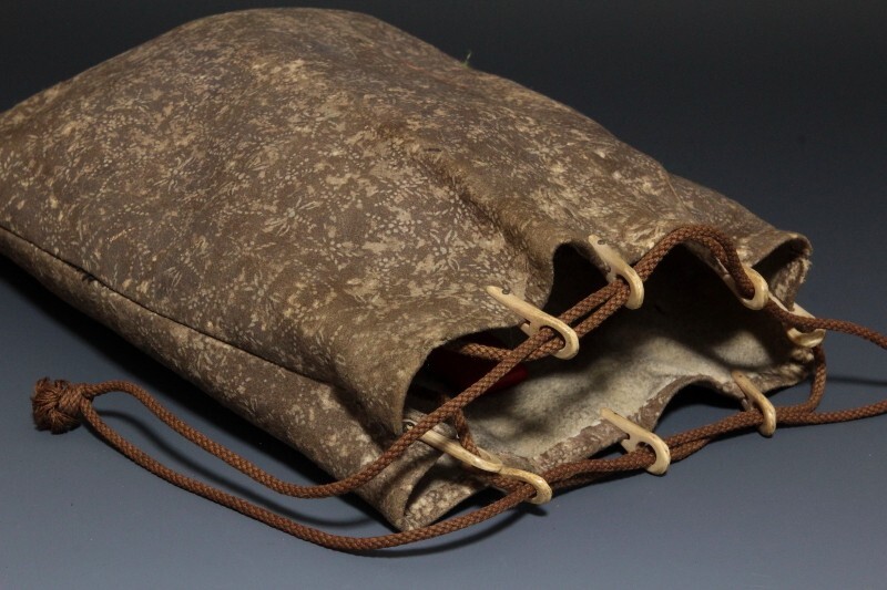 Japan Antique leather bag busho case battle tsuba yoroi samurai katana