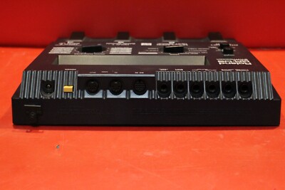 USED Roland GR 09 Guitar Synthesizer Pedal GR09 From Japan U2143