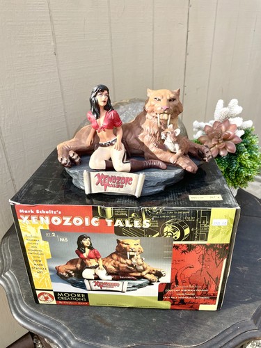 New Limited Ed #141 Hannah & Sabertooth Xenozoic Tales Clayburn Moore Sculpture - Picture 10 of 11
