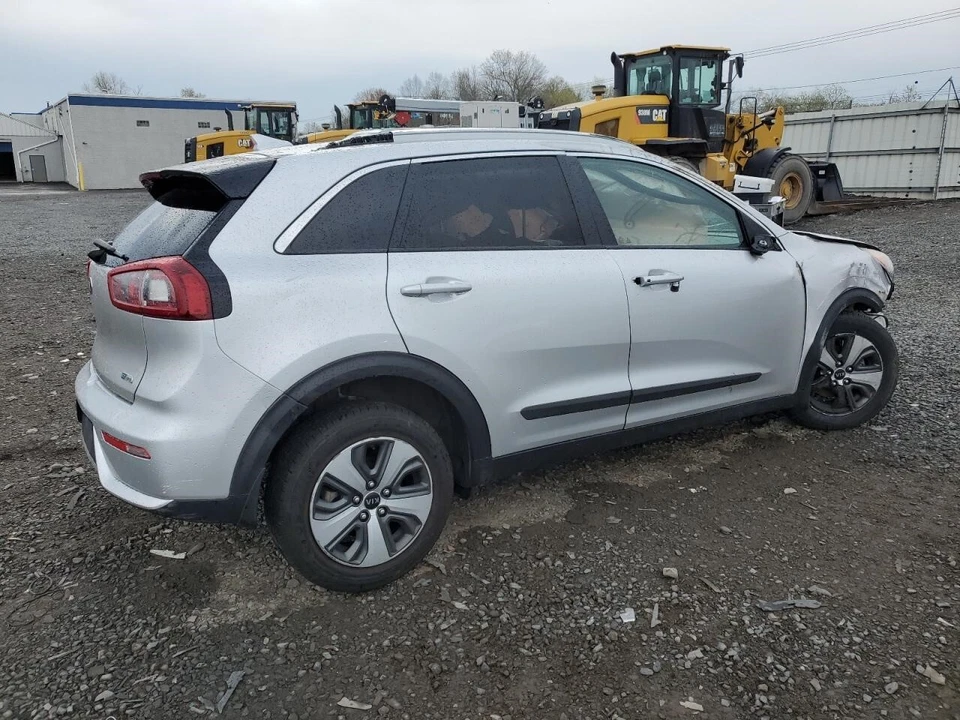 Used A/C Compressor fits: 2017 Kia Niro 1.6L naturally aspirated Grade A - Imagem 3 de 4