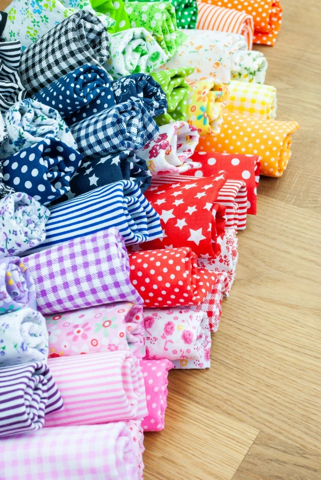 Stoffpaket : 7 Patchwork Stoffe, 100 % Baumwolle / Baumwollstoffe, je 50 x 50 cm - Bild 2 von 2