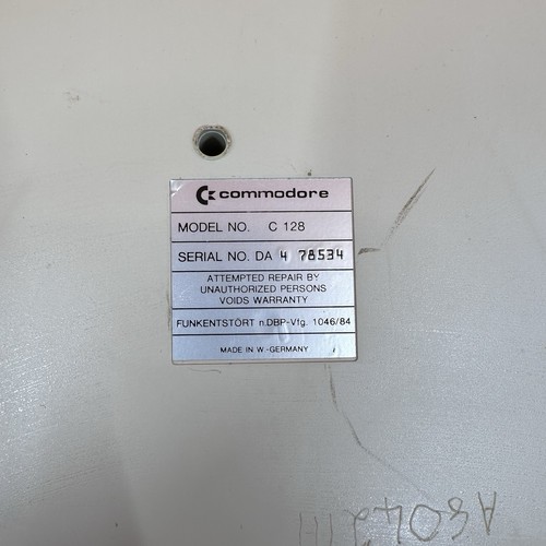 Rare Commodore 128 C128 PAL Computer With Power Supply - Tested - Picture 8 of 12