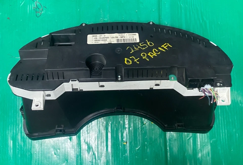 Cuadro de instrumentos velocímetro Chrysler Pacifica 2004-2007 P05082102AG Foto 3 de 3