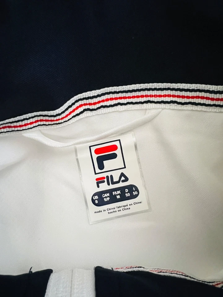 NUEVA Chaqueta Oficial FILA Tenis Cremallera ATP BNP Paribas Abierta Logo Promocional PEQUEÑA Foto 3 de 4