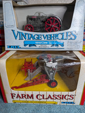 Ertl 1:43 Diecast Case L Tractor & G Combine Vintage Farm Classics