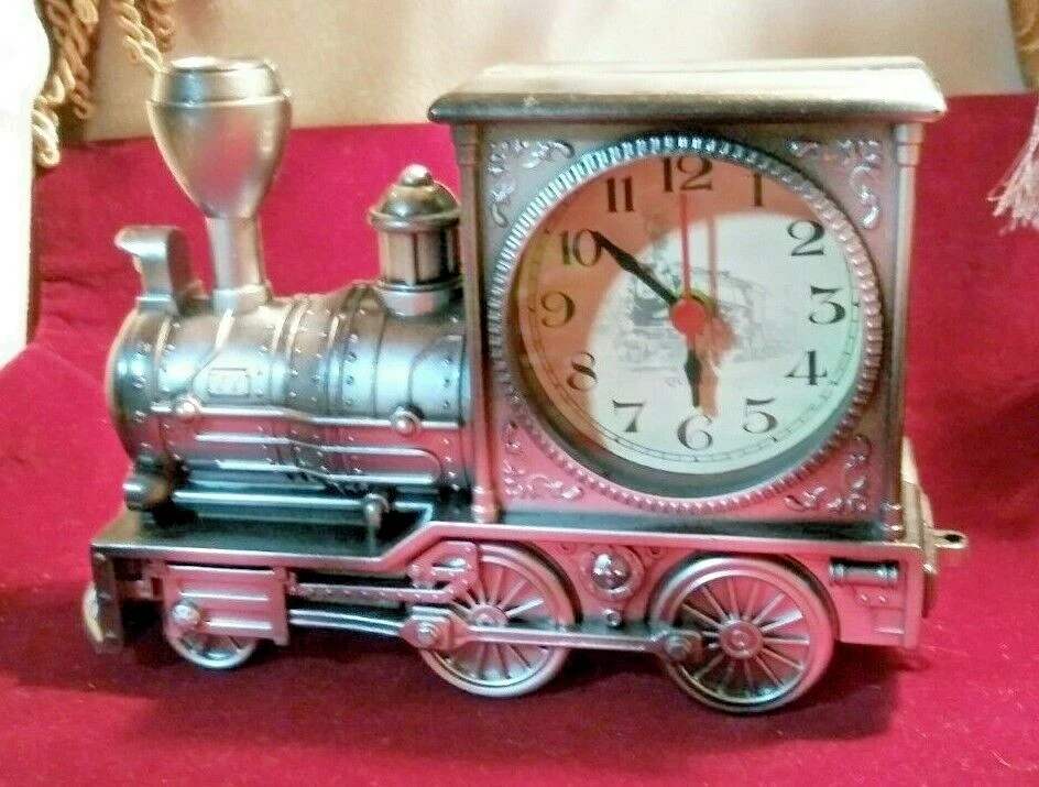 Quartz Alarm Clock Artistic vintage Train Shape Gray Plastic light weight - Image 2 of 4
