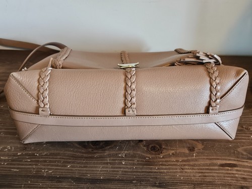 Chloé Penelope Medium Leather Shoulder Bag Beige Calfskin Gold Hardware - Picture 6 of 17