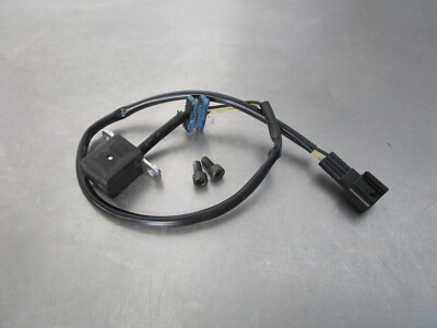 KAWASAKI ZX10r 06 07 Ignition Timing Pickup Sensor and Bolts