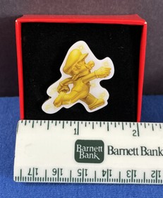 Nintendo Super Mario Bros Lapel Pin ,NES-Nintendo 3DS Promo 2012 - New in Box