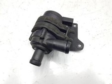 Pompe à eau Audi V8