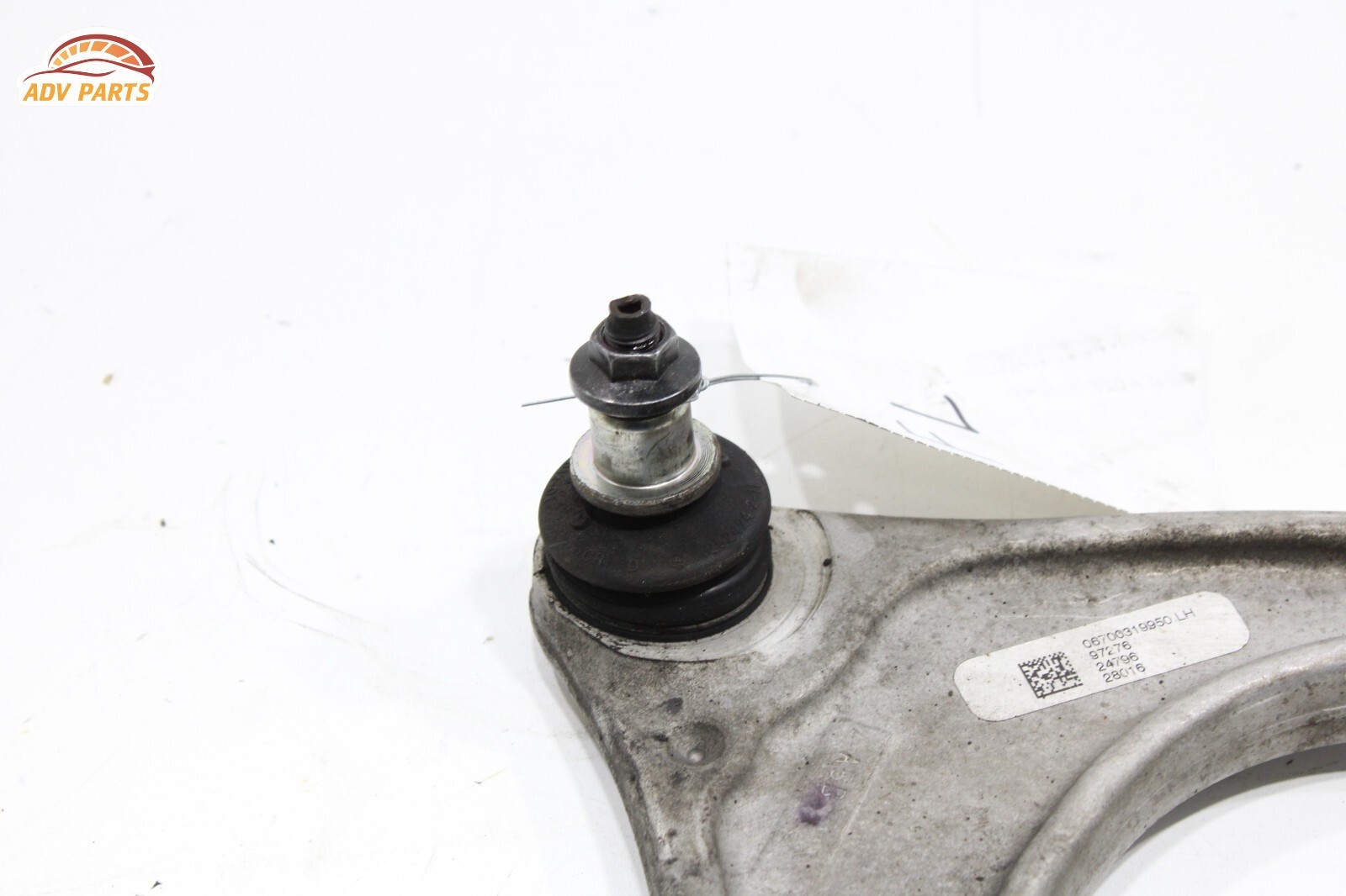 2017 - 2020 MASERATI LEVANTE FRONT LEFT DRIVER SIDE UPPER CONTROL ARM OEM