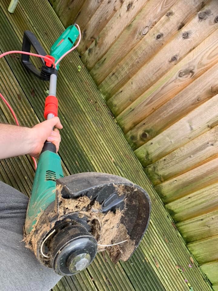 Qualcast Grass Trimmer Cordered Mains Powered 300W 230 240V 50Hz