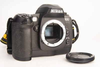 Nikon D100 6.1 MP DSLR Camera Body with Strap Cap Battery TESTED V25