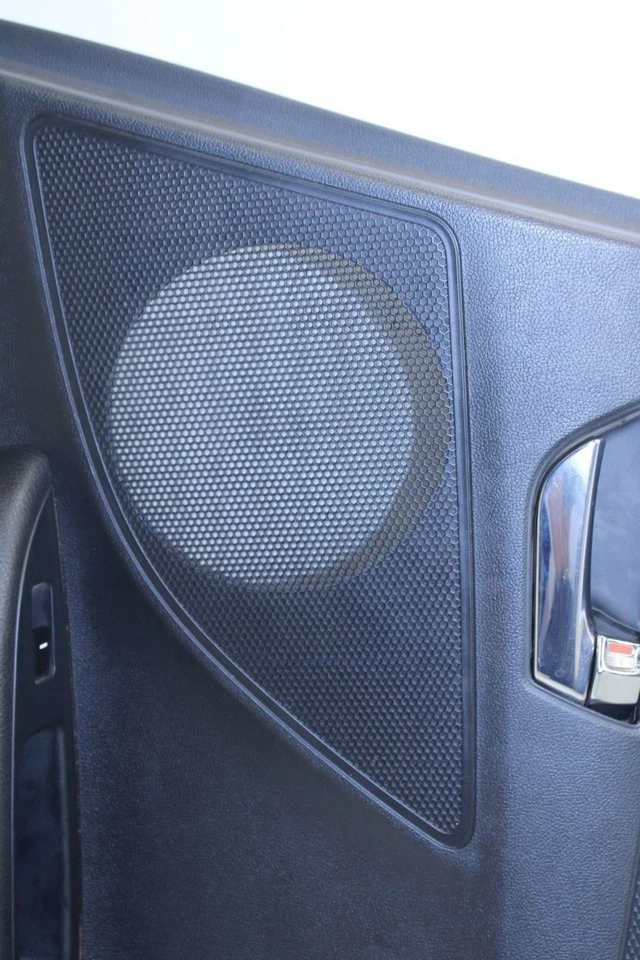 Panel de moldura de puerta trasera derecha Hyundai Veloster Base 2011-2017 83302-2V000-RY Foto 3 de 4