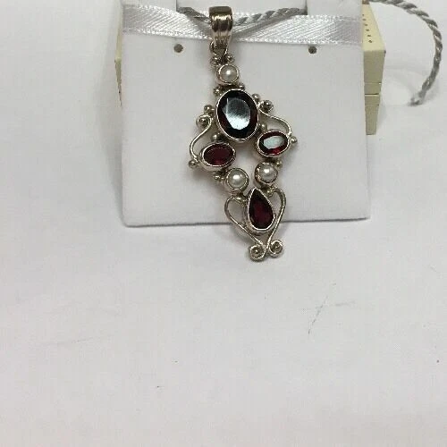 Collane e ciondoli antichi perla