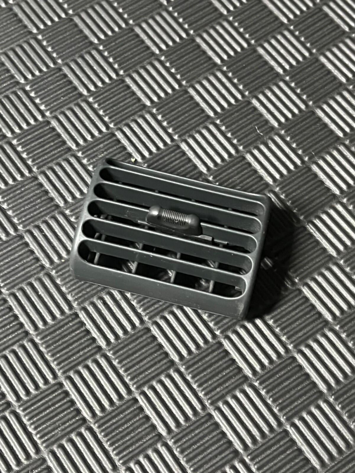 97 98 99 Camaro Dashboard A/C Air Vent Grille Bezel Outer OEM GM 10271263 Chevy