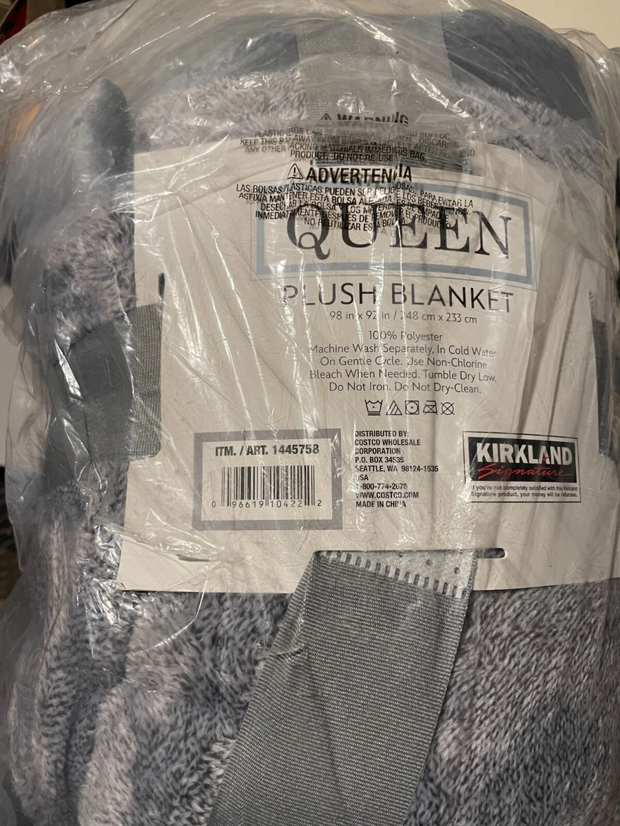 Kirkland Signature Queen Plush Blanket In Gray