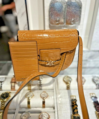 【新品】MICHAEL KORS ADELE ラージ バックパック ゴールド✨ Adele Large Pebbled Leather Backpack | Michael Kors [US]