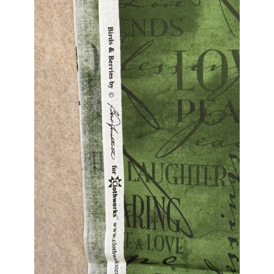 Edredón Tourtillotte Barb Birds Berries 23" Panel Cuadrado Tela Verde 1 yarda Navidad Foto 3 de 4