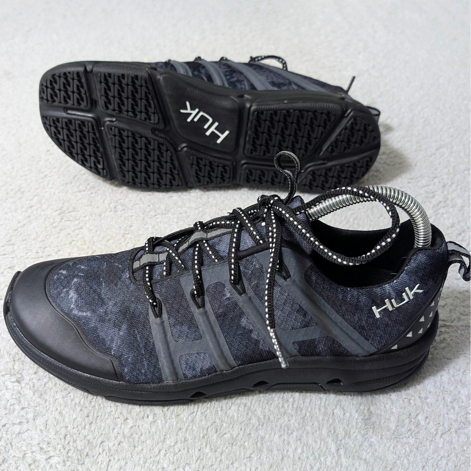 NEW Huk Outrigger Shoes Mens 8 Black Gray Camo Fishing Deck Sneakers H8014500001