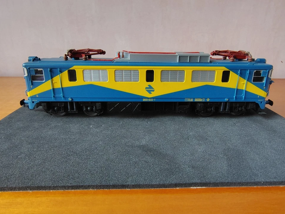 Locomotora Electrotren Mitsubishi (HO) - Imagen 4 de 4