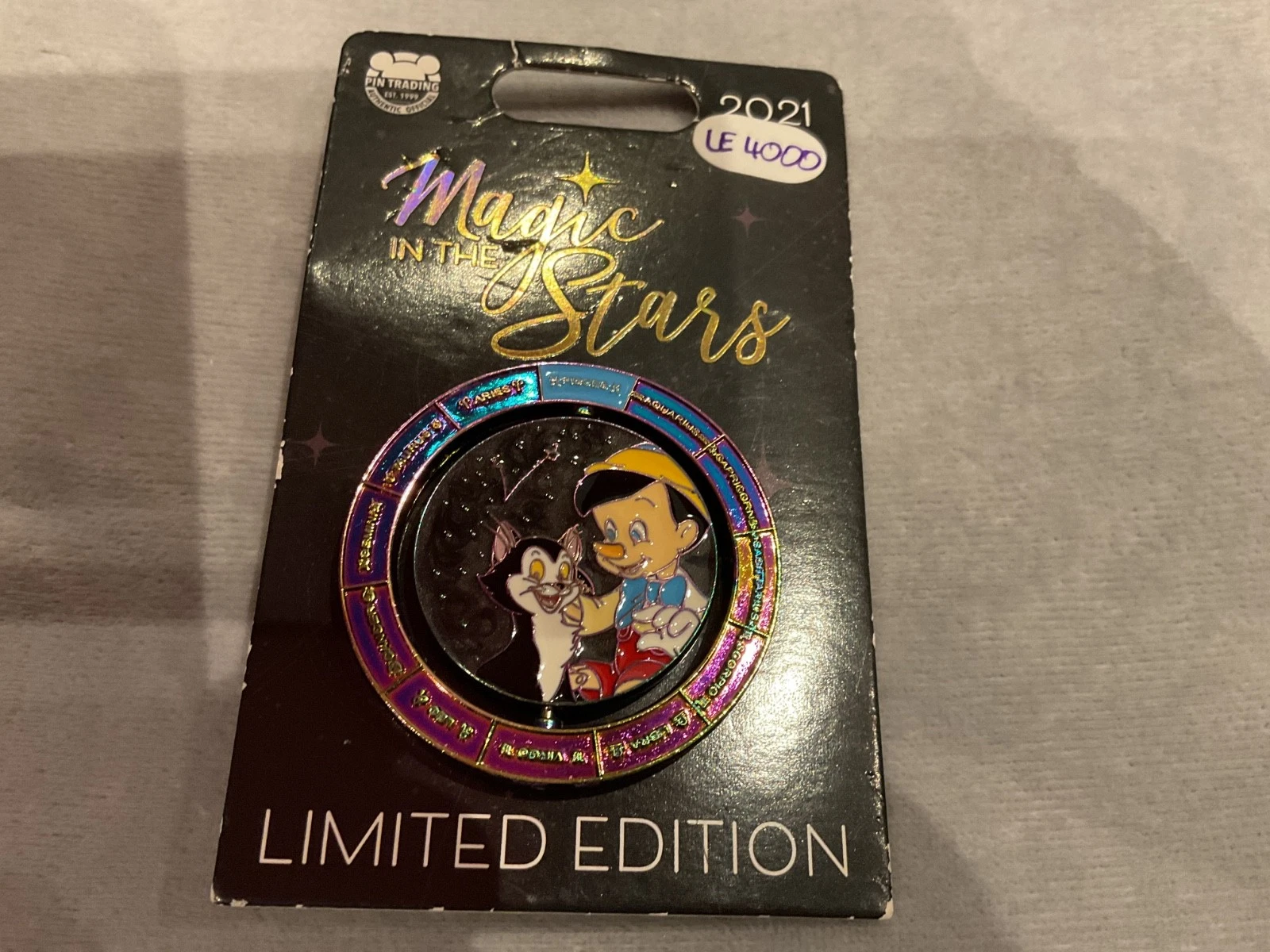 Disney Pin Badge Pinocchio - Pisces - Magic in the Stars - Spinner