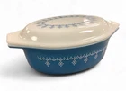 Vintage Pyrex Blue On White Snowflake Garland 1.5 Quart Oval Dish With Lid
