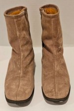 Vtg Hush Puppies Women's Brown Suede Sherpa Lined Ankle Boot Size 9 EUC