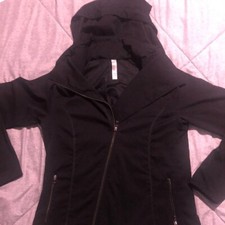 KYODAN Athletic Zip Up Asymmetrical Jacket Black with Hood Size Small Petite
