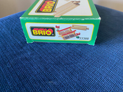 LOT DES 3 Wagons Convoyeurs de Bois n.33696 de Brio.Vintage 2009. EUR