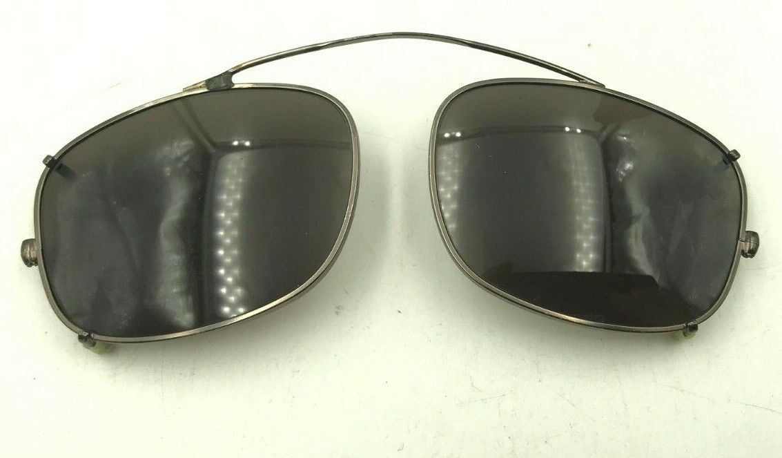 Vintage Giorgio Armani 273 1130 Silver Metal Oval Clip-On Vintage Giorgio Armani 273 1130 Silver Metal Oval Clip-On