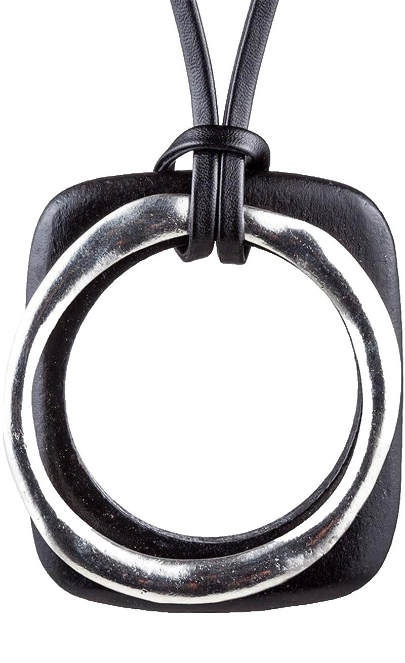 Wooden Statement Fashion Necklaces & Pendants