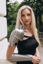 Medieval Lady Single Pauldron With Single Hand Bracer Larp Halloween Armor Set