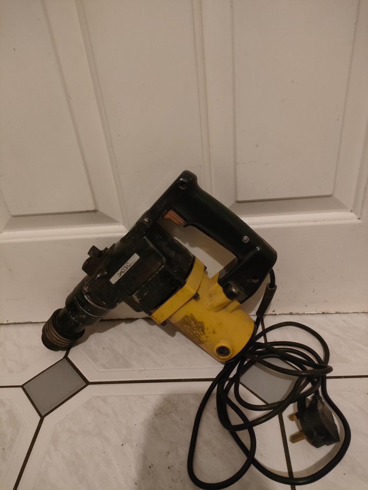 ROTARY HAMMER HEAVY DUTY CONCRETE WOOD 5KG DEMOLITION DRILL 800RPM 620W