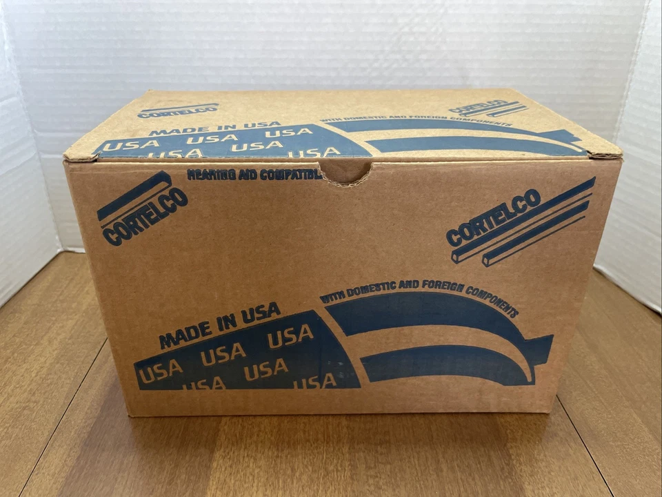 Cortelco 250047-VBA-20M Red Desk Telephone Removed Numpad Unused Open Box - Image 3 of 4