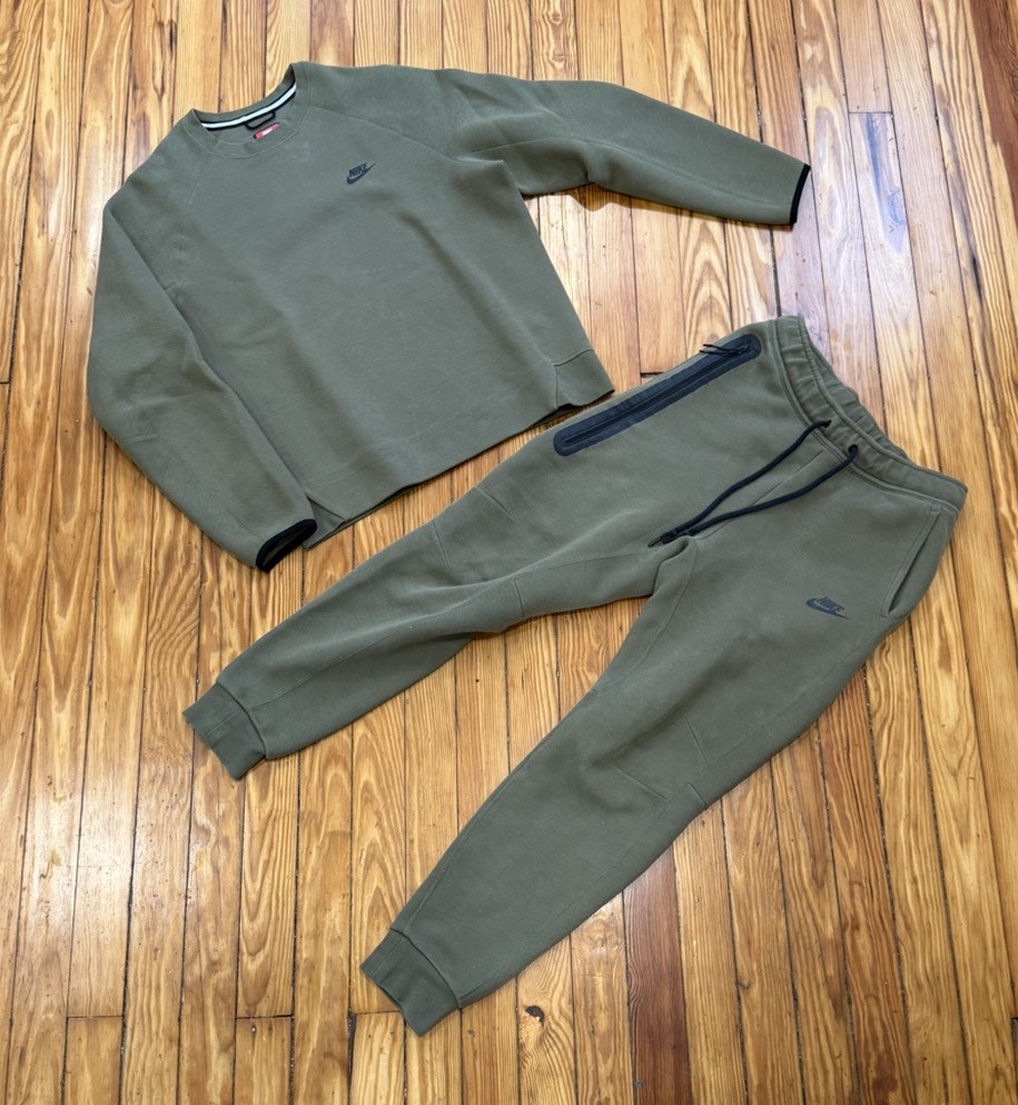 Nike Sportswear Tech Fleece Green Tracksuit Sweatsuit Men’s Size Small / Medium