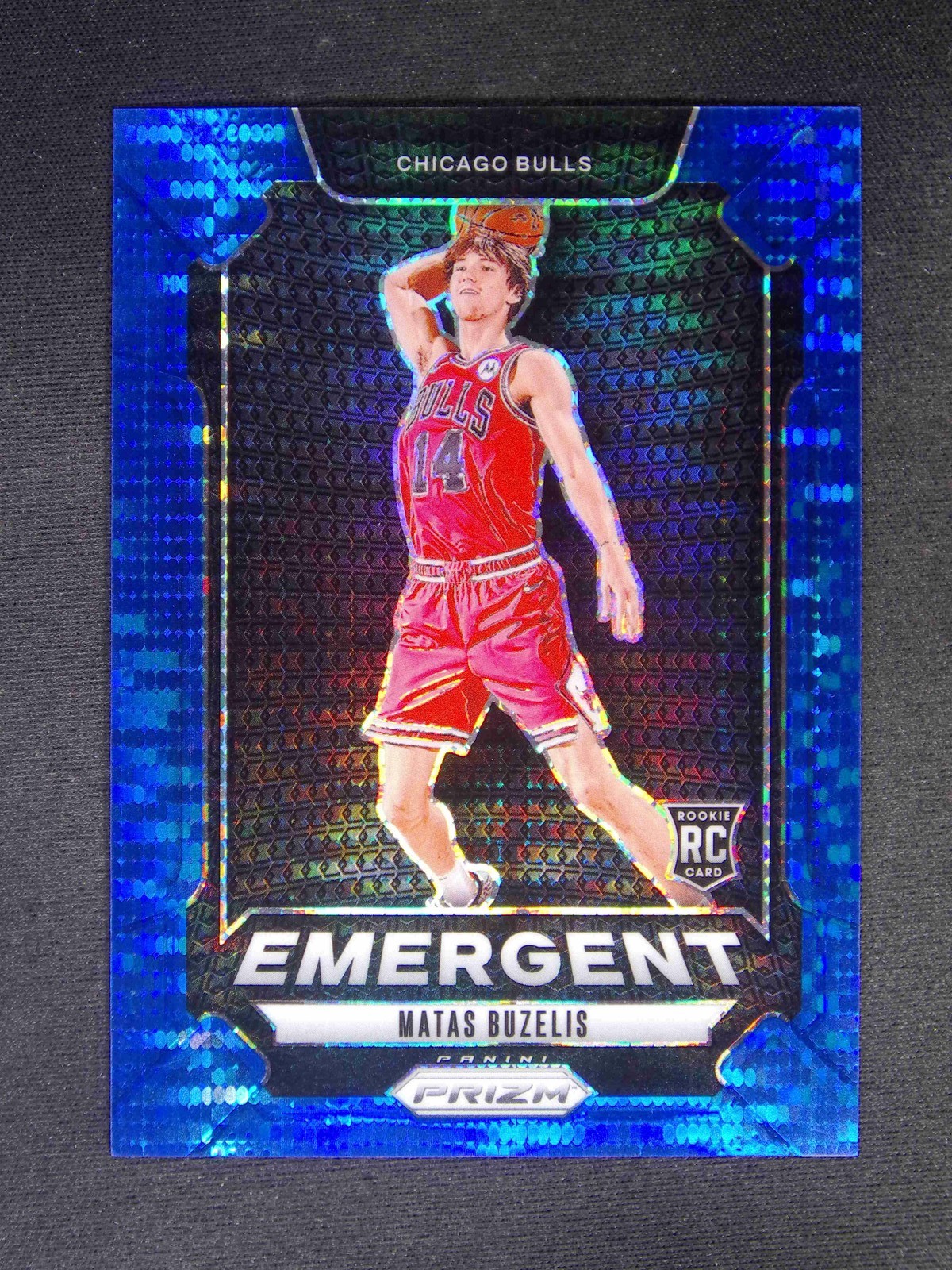 2024-25 Panini Prizm Matas Buzelis #7 RC Rookie Emergent Blue Pulsar /99