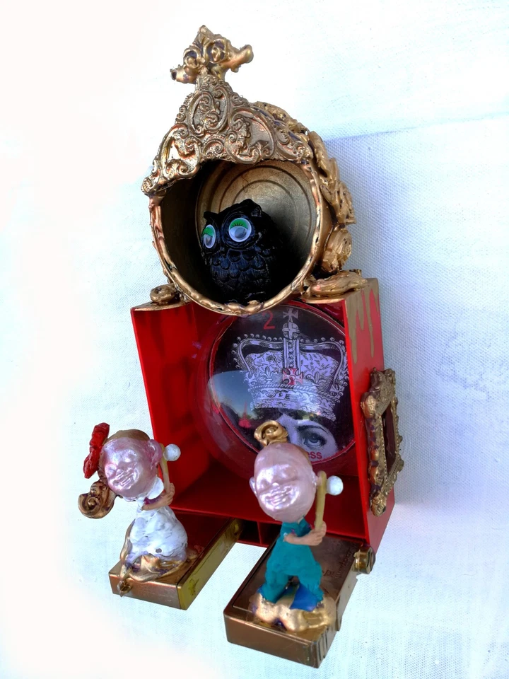 art assemblage modern original painting sculpture bird owl queen art mixed media - Image 3 of 4